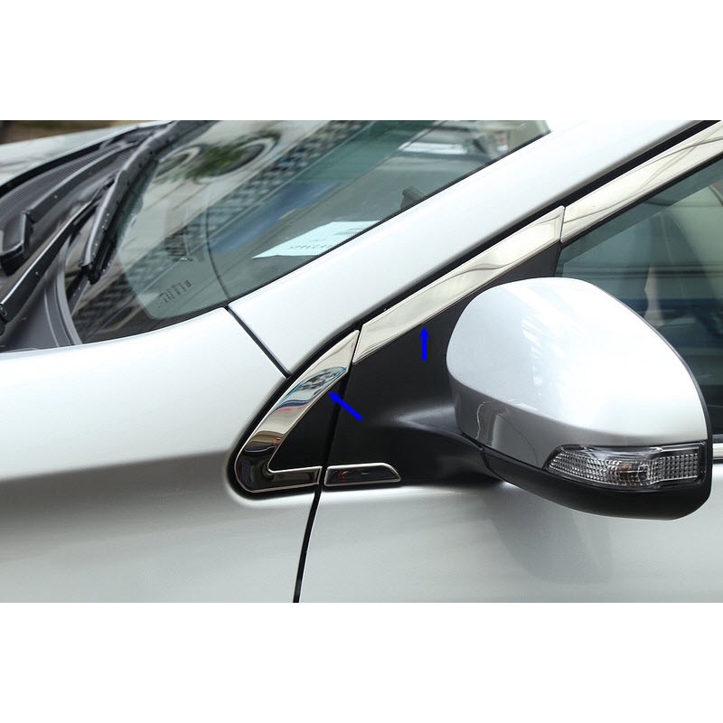 Viền inox cong kính theo xe Toyota Altis 2014-2021