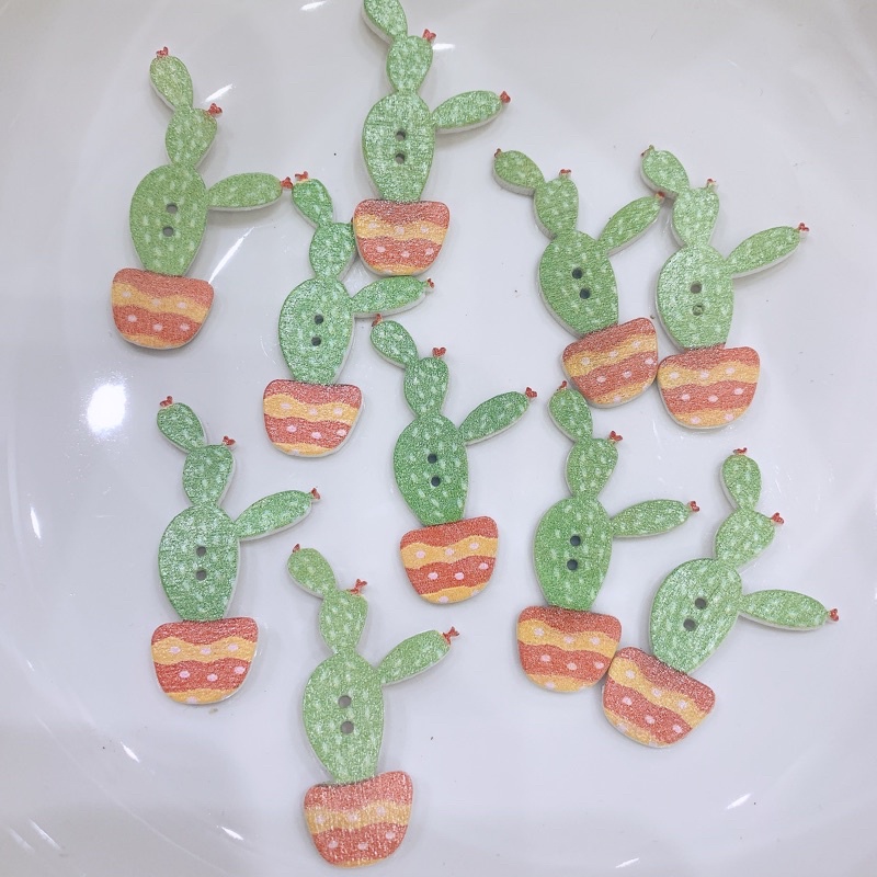 Set 10 nút ( cúc )áo hai lỗ hình cây xương rồng