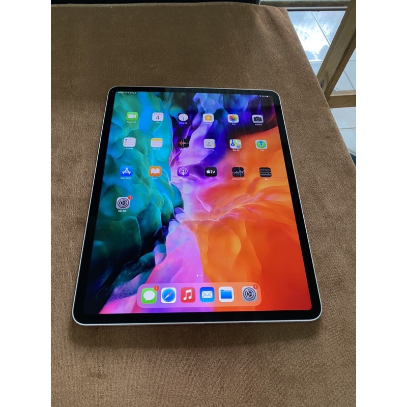 IPad pro 12.9 gen 4 sử dụng sim 4G và wifi 128GB màu trắng | WebRaoVat - webraovat.net.vn