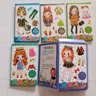 Bộ 4 miếng hình dán bé gái