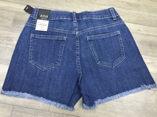 Combo quần short thêu hoa