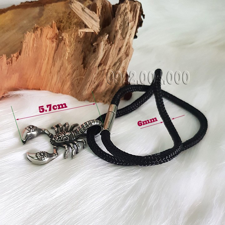Bộ dây chuyền con bò cạp cỡ lớn.