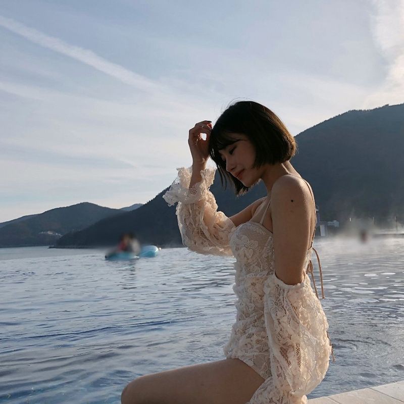 [TẶNG 2 ỐNG TAY RỜI CHỤP ẢNH TẠO KIỂU] Bikini Áo Tắm Ren 2 Dây LMD15 Bánh Bèo Sexy Hottrend 2021 Che Khuyết Điểm | BigBuy360 - bigbuy360.vn