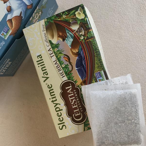 Trà thảo mộc ngủ ngon Celestial Seasonings (hàng Mỹ chính hãng)