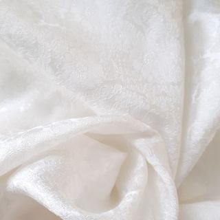 Vải lụa trắng vân hoa