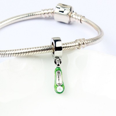 GD European and American Fashion Green Pendant Necklace Alloy Pendant Snake Bone Chain Fashion Girl Couple Chain Child J