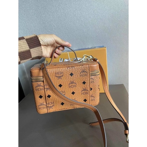 TNS - Túi đeo chéo form hộp M•see•M nâu