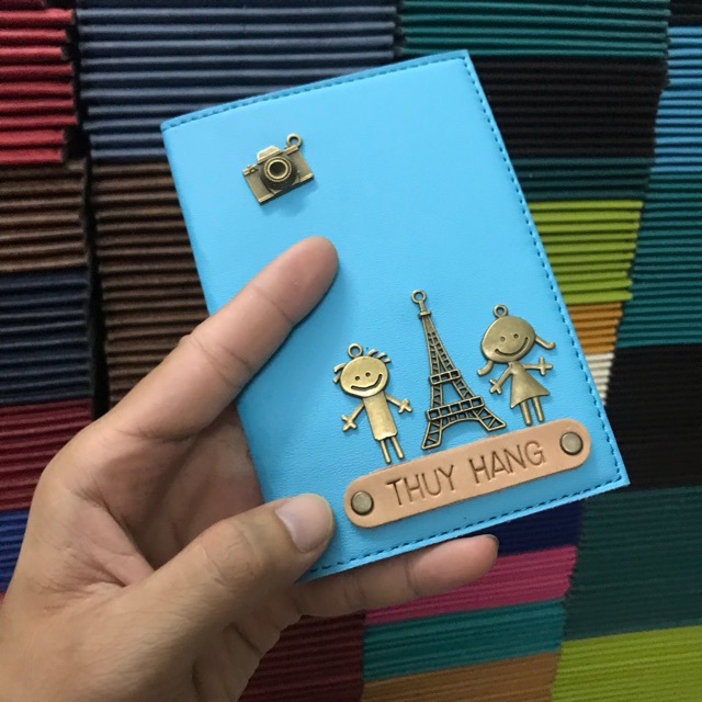 Vỏ bọc Passport khắc tên handmade