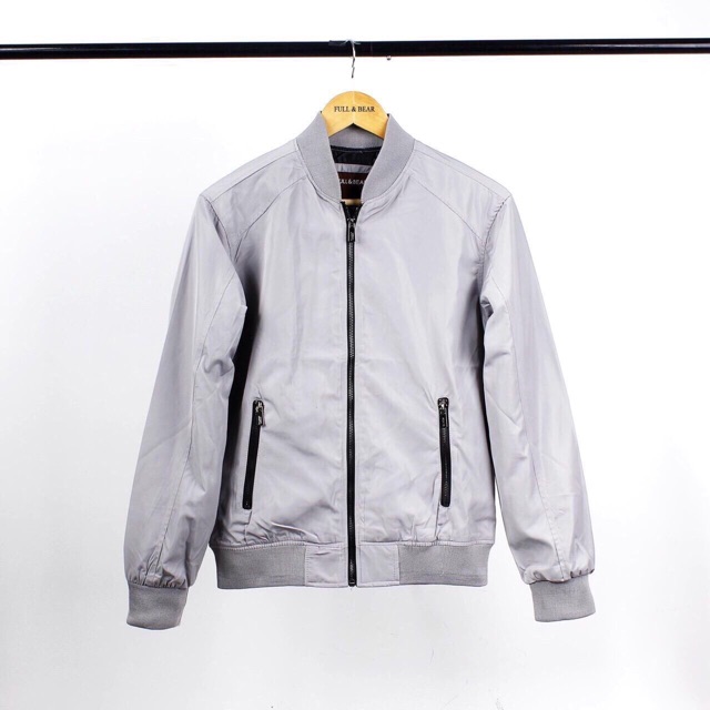 Áo khoác bomber Pull & Bear dư xịn