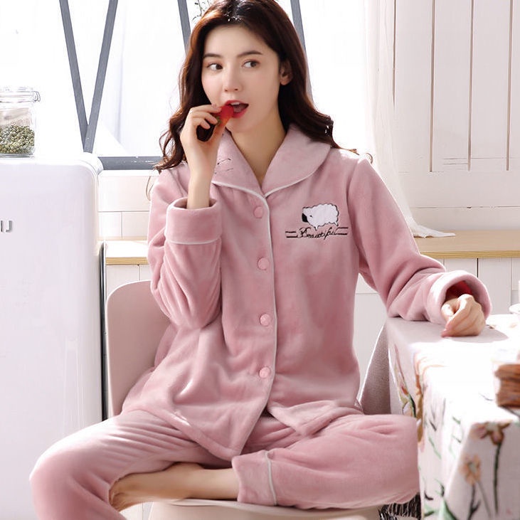 Bộ đồ ngủ vải nhung san hô dày dặn giữ ấm mùa thu đông phong cách Hàn Quốc | BigBuy360 - bigbuy360.vn