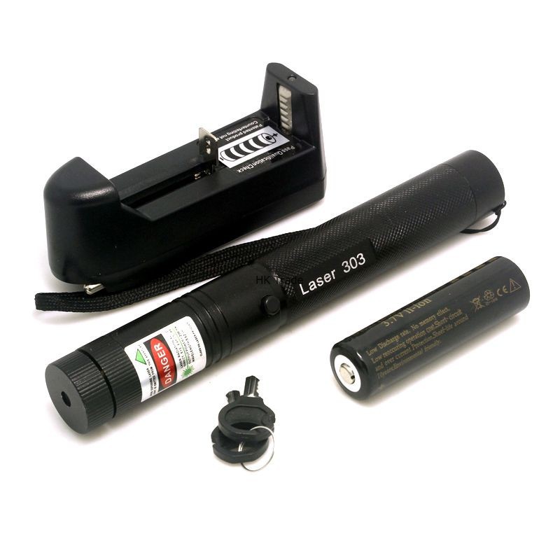 ​Đèn laser màu xanh Green laser pointer
