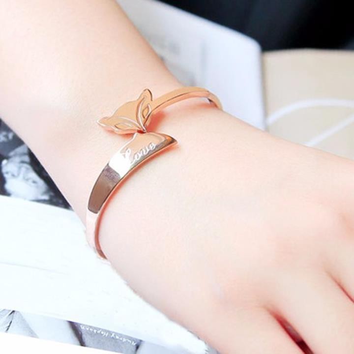 Vòng tay cáo – Biểu tượng may mắn trong tình yêu Titan không đen