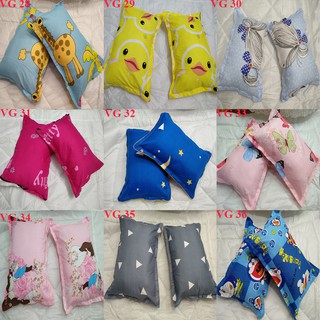 Gối kê cổ chấm bi