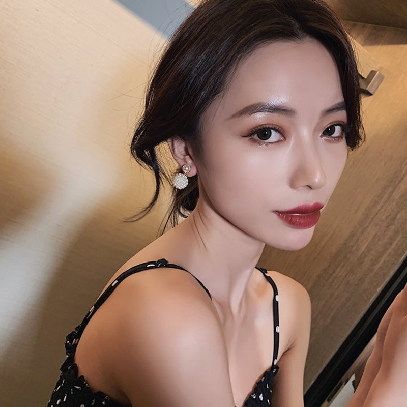 Khuyên tai đính hạt ngọc trai đơn giản