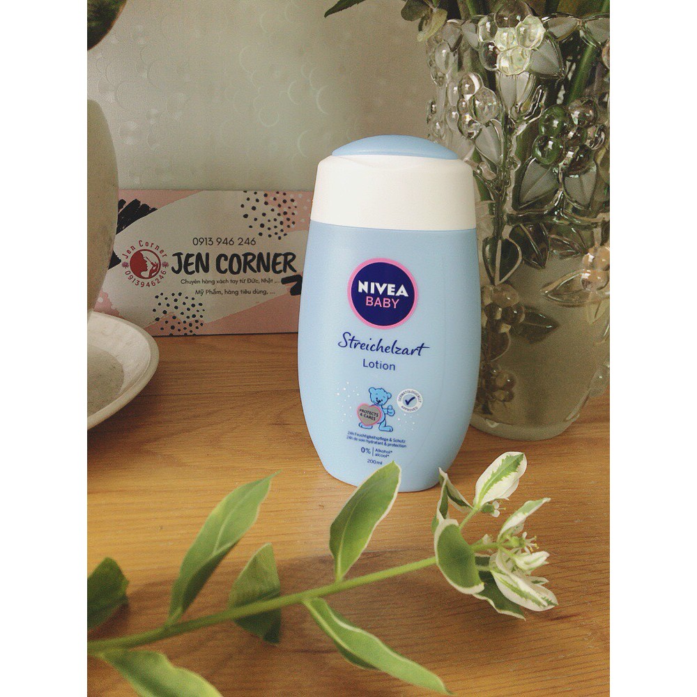 Lotion dưỡng da Nivea cho trẻ sơ sinh 200ml