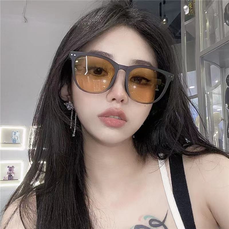 Kính râm gấp mới Thời trang nữ Kính râm phong cách Hàn Quốc UV400