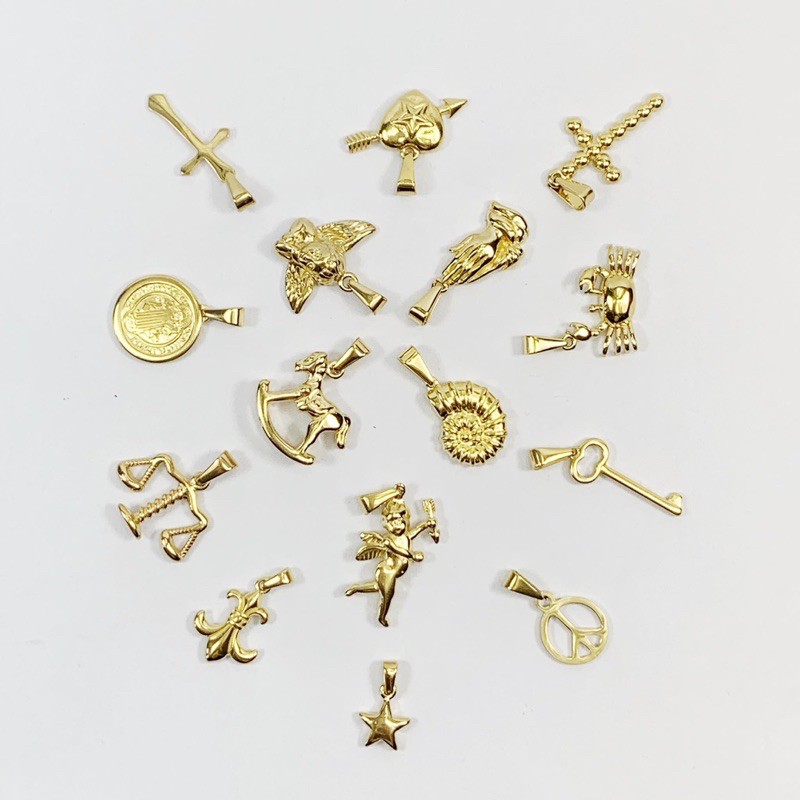 Vòng cổ và mặt