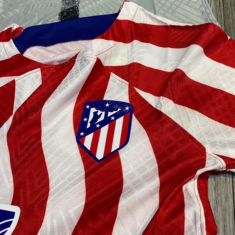 Áo đấu Atletico Madrid sọc đỏ trắng sân nhà 2022/2023, 2022/23 bản PLAYER Issue BODY fit cao cấp Thái Lan
