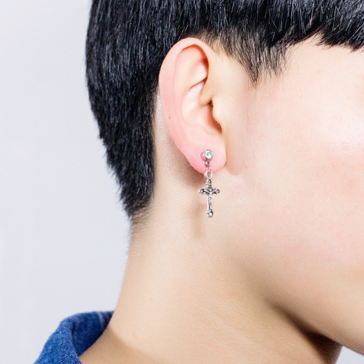 Bông Tai Nam Hình Thánh Giá Titan Ko Rỉ TT 2021 - 1 Cặp