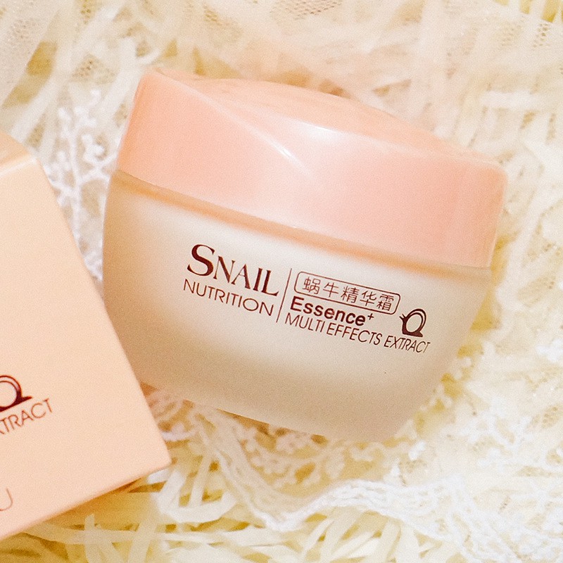 Kem dưỡng trắng da ốc sên Snail Nutrition Essence Laikou trẻ hóa giúp da mịn màng