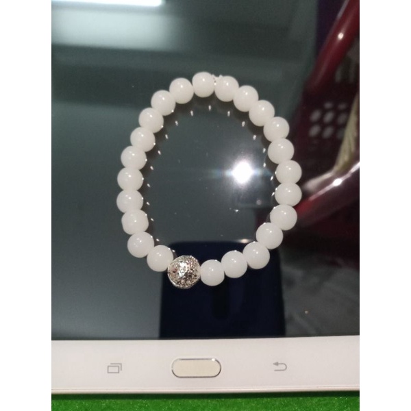 chuỗi đeo tay đẹp đá trắng