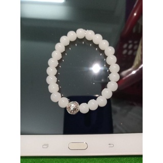 Chuỗi đeo tay đẹp đá trắng