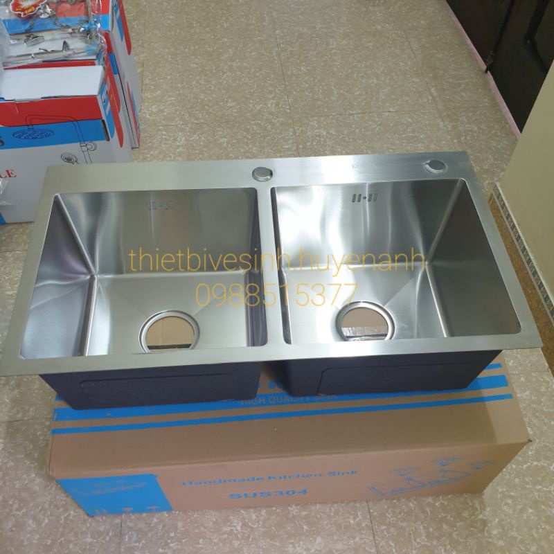Chậu đúc rửa bát,chén 8245 SUS 304 2 hố cân.Tặng bộ xả.