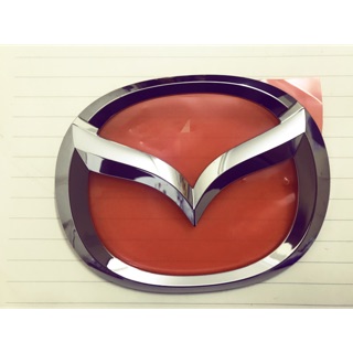 Lô gô sau của xe mazda 3