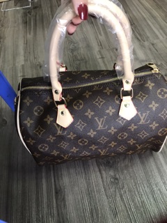 Túi Lv công sở dáng trống size 30