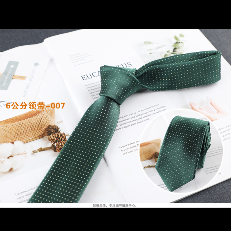 Cà vạt hoạ tiết hoa thời trang lịch lãm dành cho nam