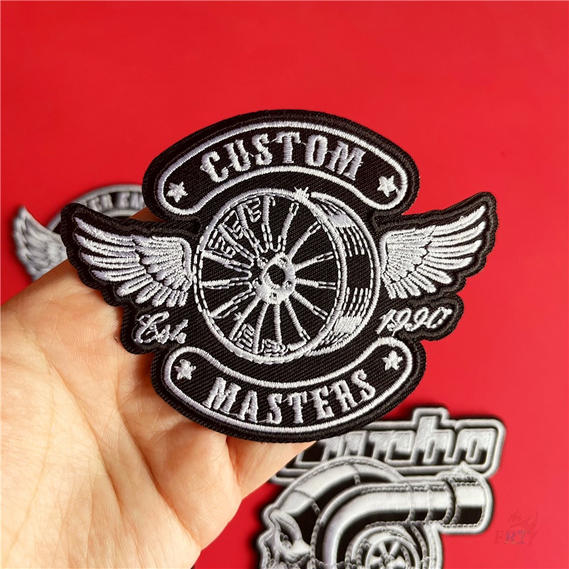 ♚ Miếng Dán Ủi Quần Áo Màu Trắng Đen Cổ Điển ♚ 1 Sticker Ủi Thêu Hình Đầu Lâu