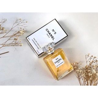 Nước hoa nữ chanel No.5 của Pháp