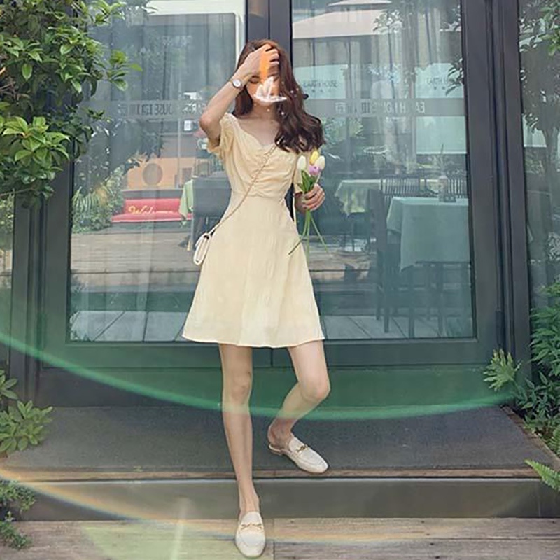 Đầm IELGY tay phồng hở lưng phong cách Pháp thời trang hè cho nữ