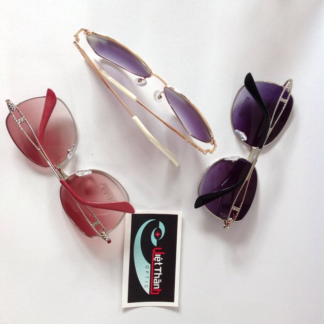 Kính thời trang nữ viên kim loại