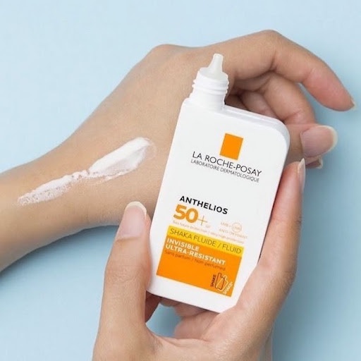 Kem Chống Nắng Dạng Sữa Không Gây Nhờn Rít La Roche Posay Anthelios Shaka Fluid SPF 50+ 50ml