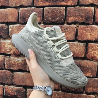Giày thể thao tubular shadow cát vàng