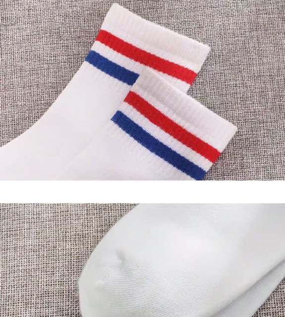 Vớ / tất sọc ngang phong cách thời trang hot trend