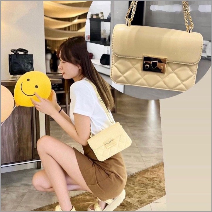 Túi Đeo Thời Trang CnK Xuân Hạ Khâu Quả Trám Mẫu 2022 Sành Điệu DC1701