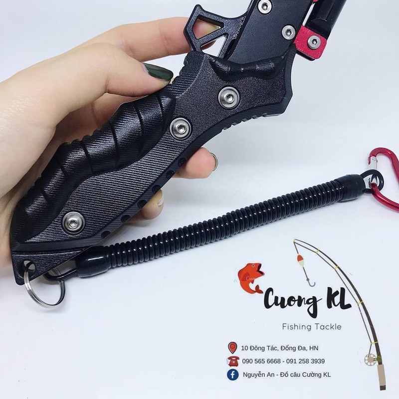 Kìm kẹp cá có đèn đi kèm tiện dụng