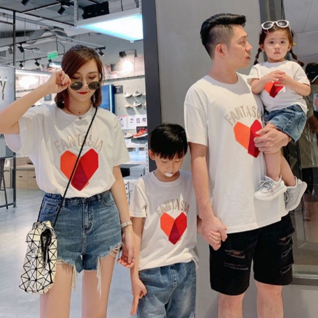 Áo gia đình ,áo nhóm đi biển giá sỉ , đủ màu , đủ size từ 8kg đến 100kg.