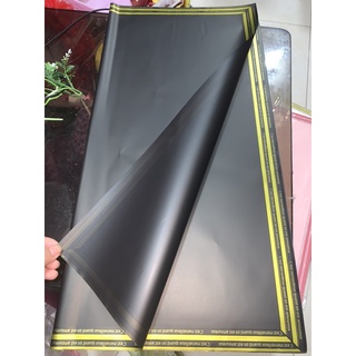 giấy bóng mờ viềng 2 sọc chữ( xấp 20 tờ)