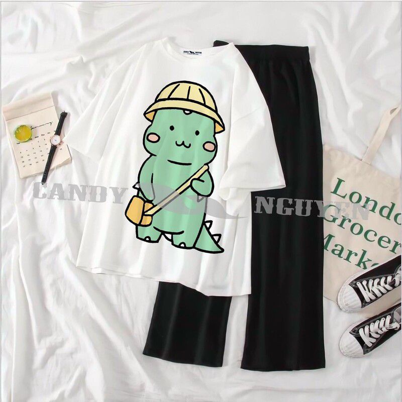 Set bộ áo hoạt hình cùng với quần đen siêu cute