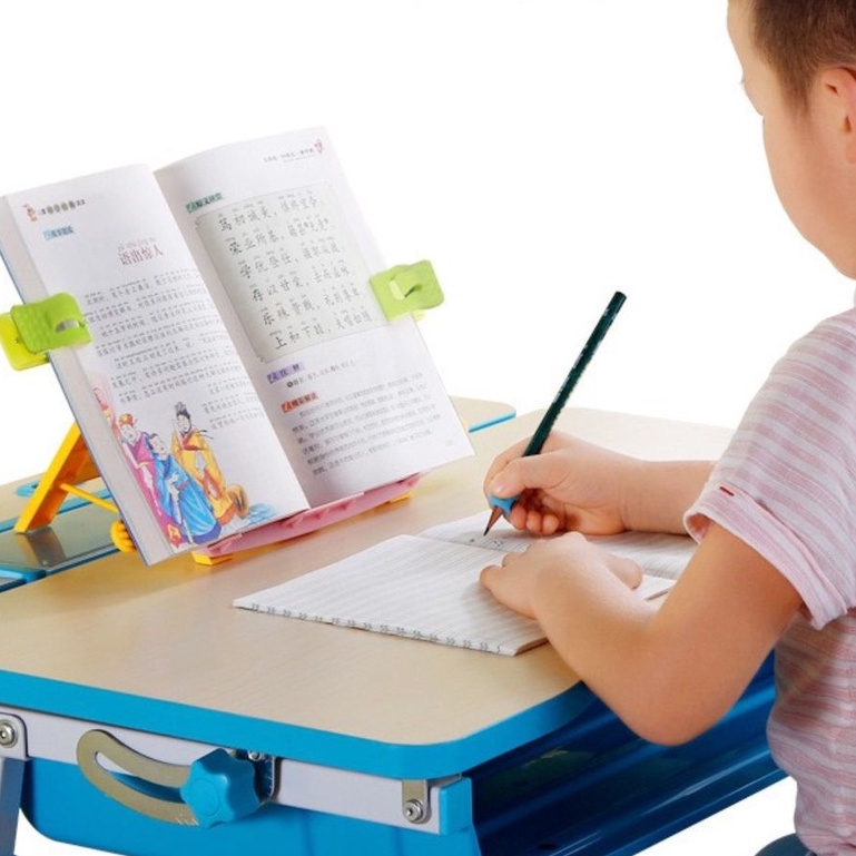 Giá/ Kệ kẹp sách để bàn, kệ để đọc sách , kẹp ipast chống cận thị cho bé - in hình đáng yêu - đa dạng màu sắc - 1 chiếc