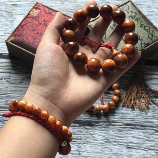 Vòng gỗ huyết long