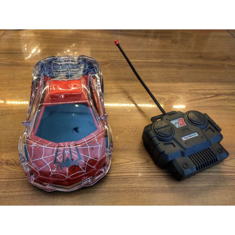 Xe điều khiển phong cách Spider Man; đồ chơi điều khiển từ xa,xe người nhện,lấp lánh ánh đèn.