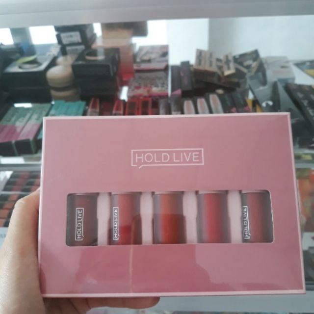 Son lỳ Hold live