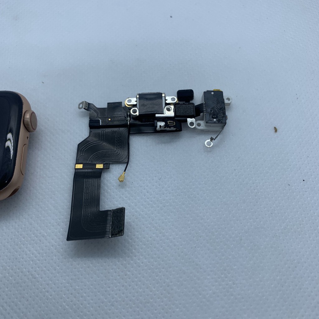 Cáp Chân Sạc Iphone 5SE Chính Hãng / Bảo Hành 3 Tháng