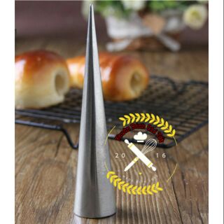 Khuôn bánh kem xoắn ốc