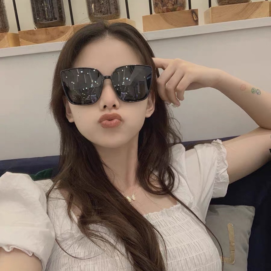Kính Mát Phân Cực Gọng Đen Chống Tia UV400 Phong Cách Cổ Điển Thời Trang Cho Nữ