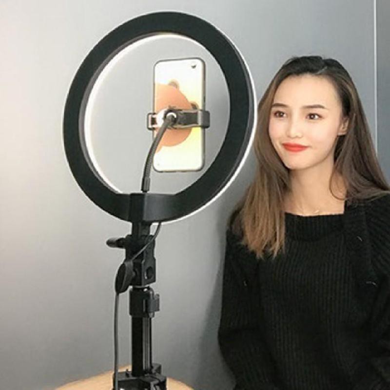 Đèn led Ring Nanguang CN-R640 để Livestream cực tiện dụng và hiệu quả (mới 98%)